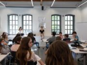 Un 30,6 % dels joves que estudien a Catalunya han tingut idees suïcides