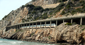 Les obres al túnel del Garraf canvien des d’aquest dilluns el servei de Rodalies al sud durant tres o quatre mesos
