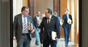 El Parlament presenta recurs contra la decisió del TSJC de tombar el requisit de B2 de català per ser xofer