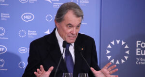 Mas defensa que “sense pressupostos no es pot governar” i apunta que la majoria de la investidura “no és operativa”