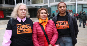 El Sindicat de Llogateres exigeix a l’Ajuntament de Barcelona recuperar 17 habitatges de finques on s’ha “evitat” el 30%