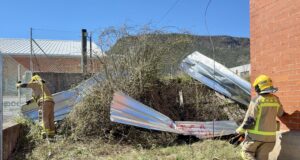 Set ferits pel temporal de vent, cap d’ells de gravetat
