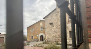 Un sense sostre que dormia al cotxe apareix mort a Badalona, el cinquè des de principi d’any