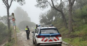 La pluja s’alia amb Mossos i Guàrdia Urbana en el primer cap de setmana de tancament de Collserola per Barcelona