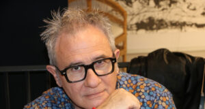 Joan Carreras retrata l’amistat de quatre dones davant els embats de la vida i el temps a ‘Estaria molt bé’